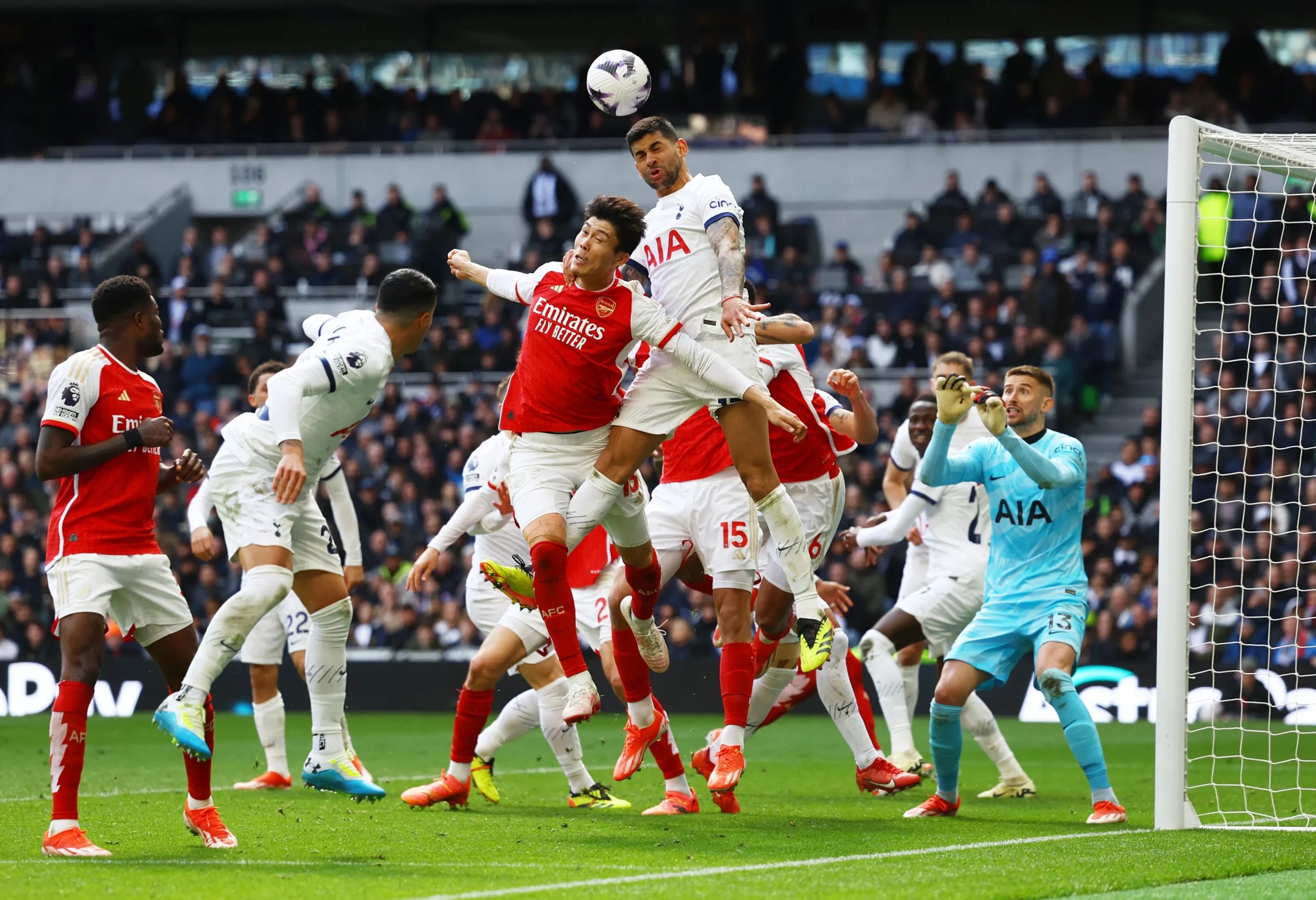 Không thể thong thả như Arsenal, Tottenham chỉ có một lối chơi duy nhất: đó là tấn công chủ lực - Tottenham vs Arsenal